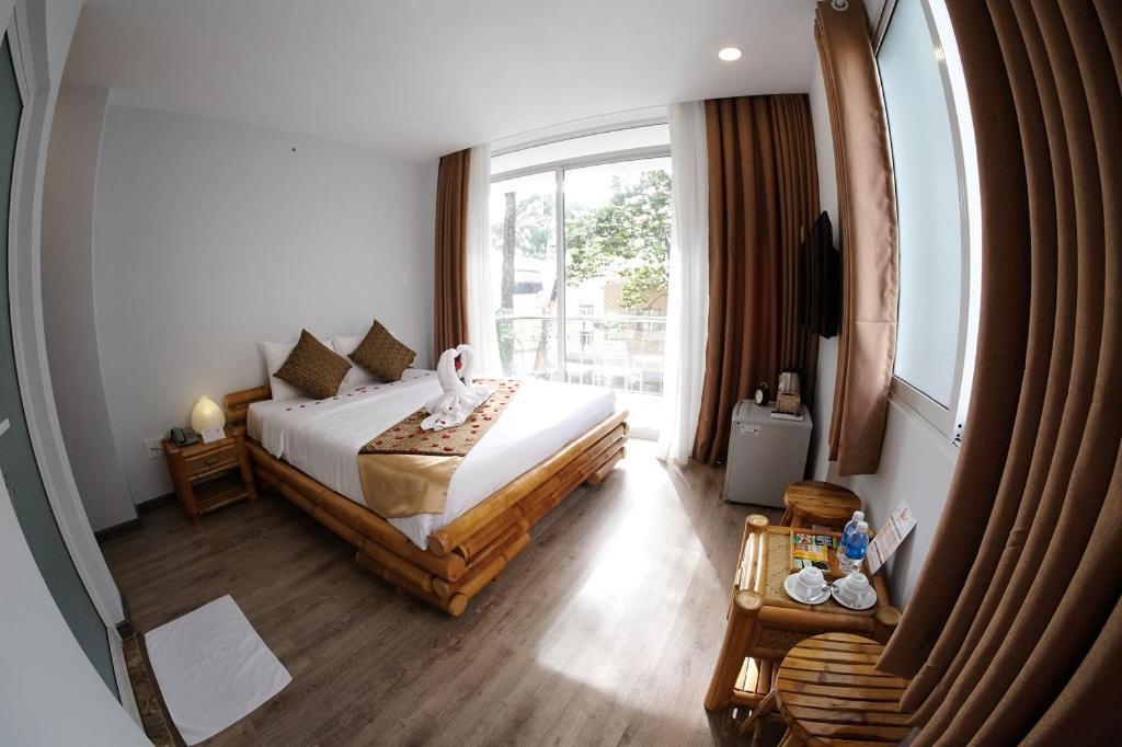 The Umi Hotel Thành Pho Ho Chí Minh Esterno foto